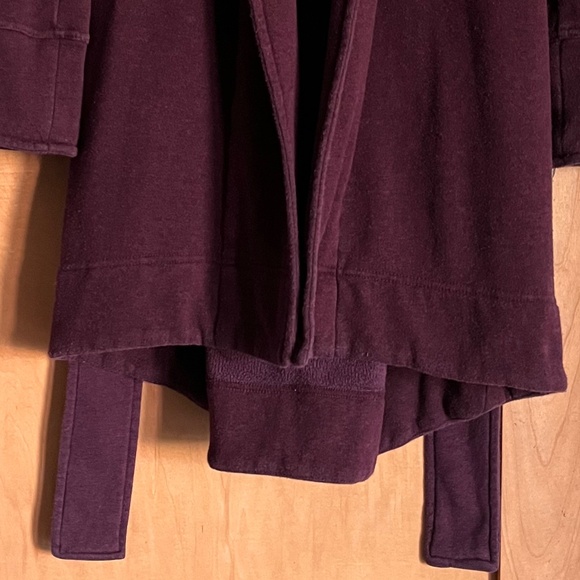 UGG Blanch II Robe In Barely Worn and Gently Laundered Condition Size Small - Picture 5 of 11